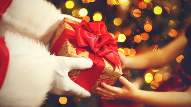 Новогодние подарки: что дарят друг другу жители Самарской области